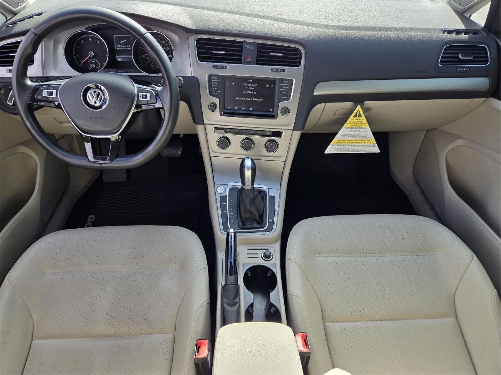 2017 Volkswagen Golf TSI SE