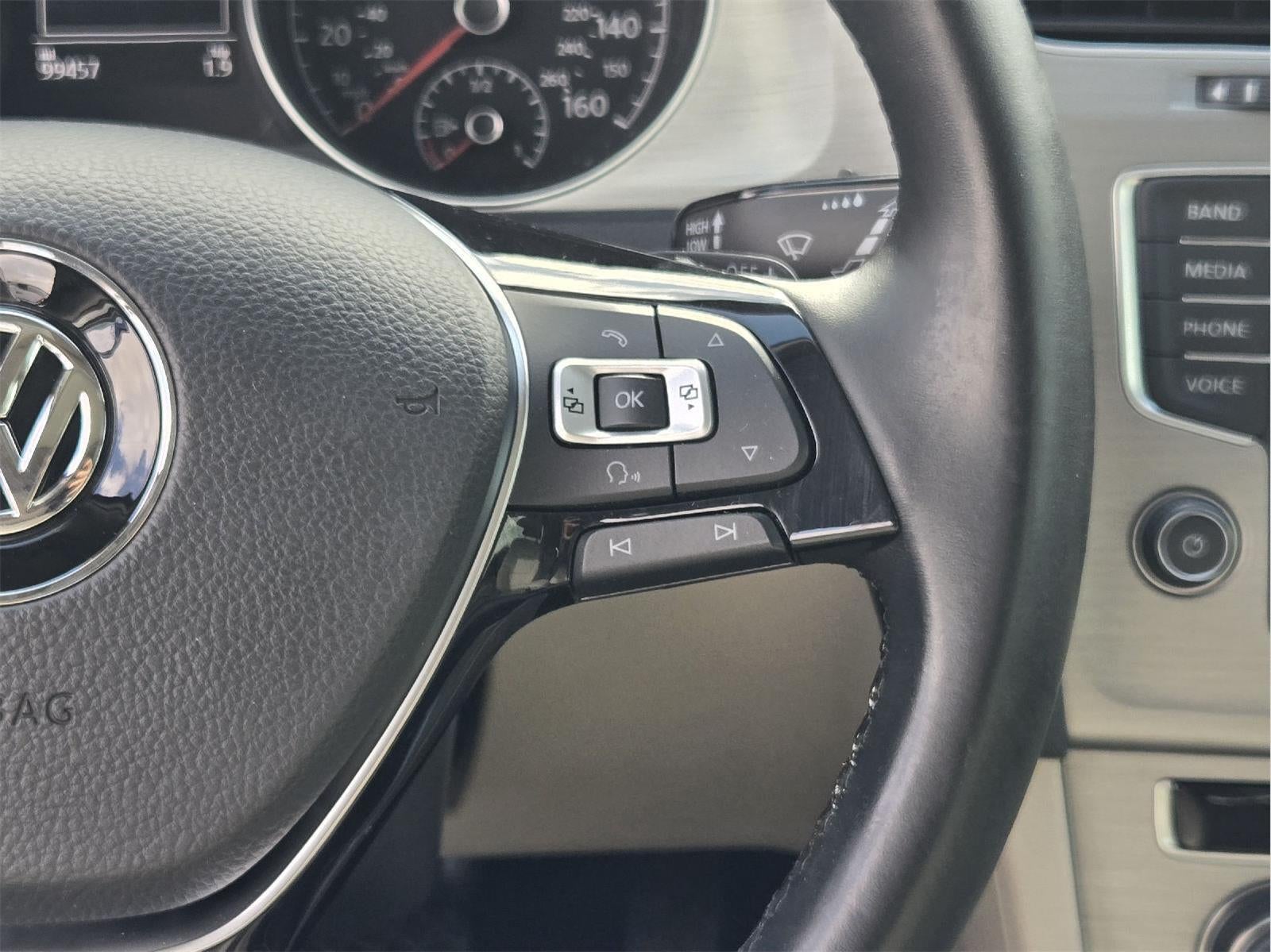 2017 Volkswagen Golf TSI SE