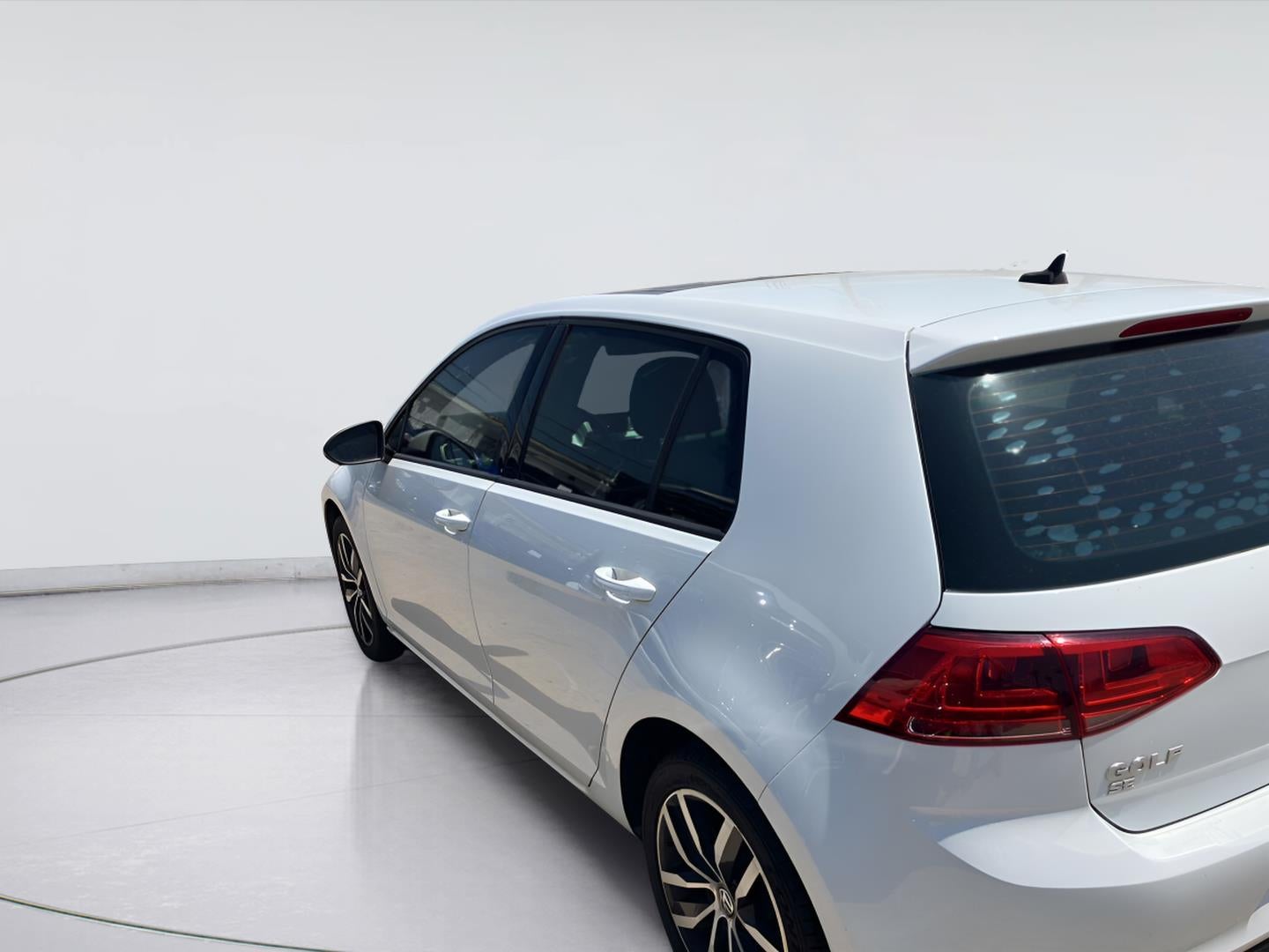 2017 Volkswagen Golf SE