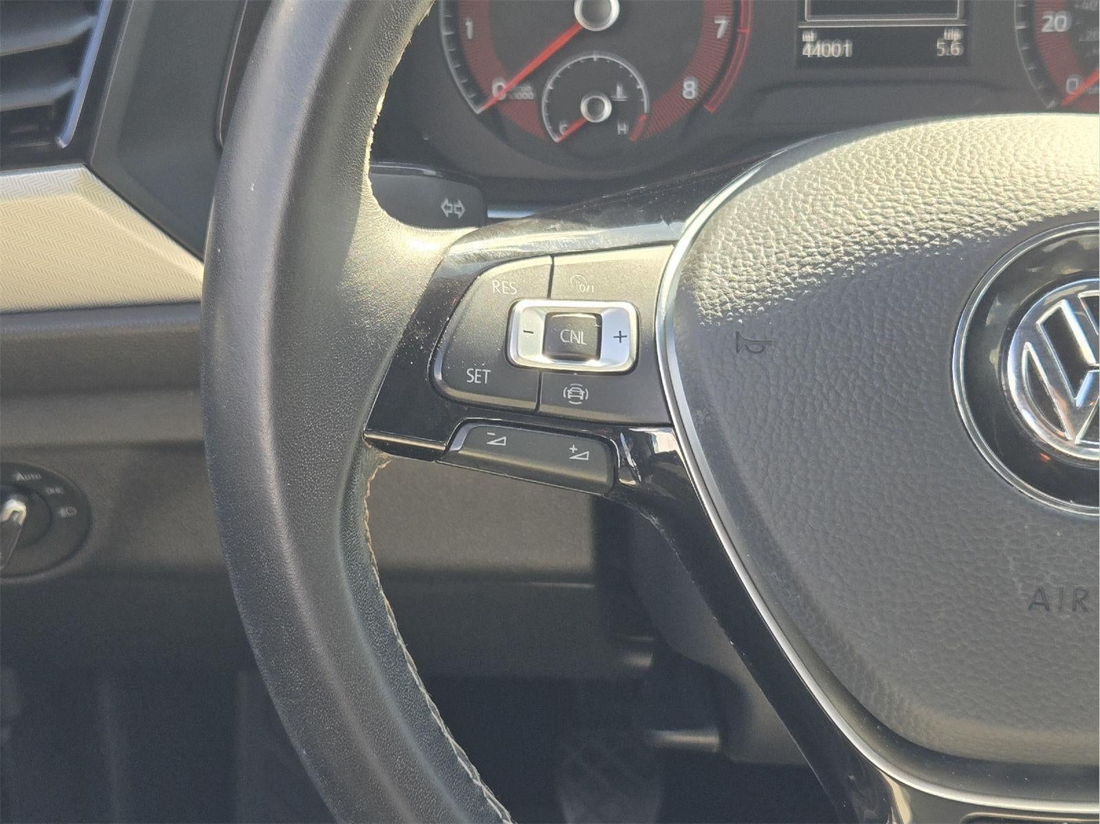 2021 Volkswagen Jetta R-Line