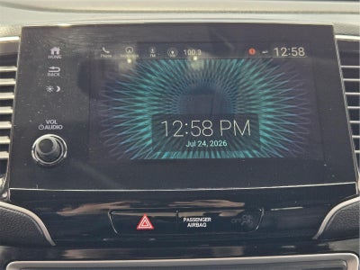 2021 Honda Pilot Touring w/Rear Captain's Chairs