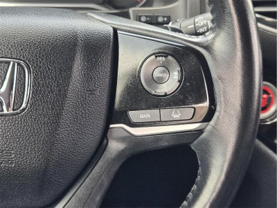 2021 Honda Pilot Touring w/Rear Captain's Chairs