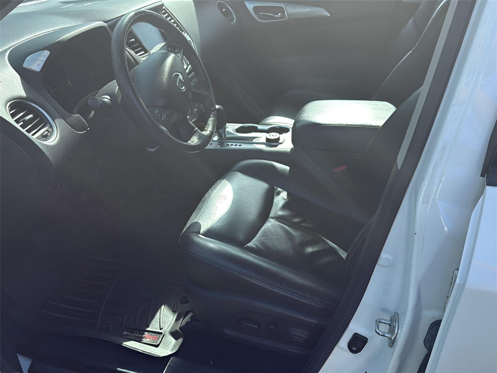 2017 Nissan Pathfinder SL