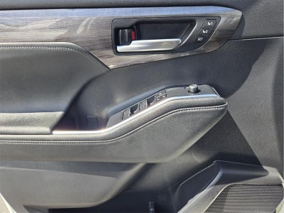 2023 Toyota Highlander Platinum