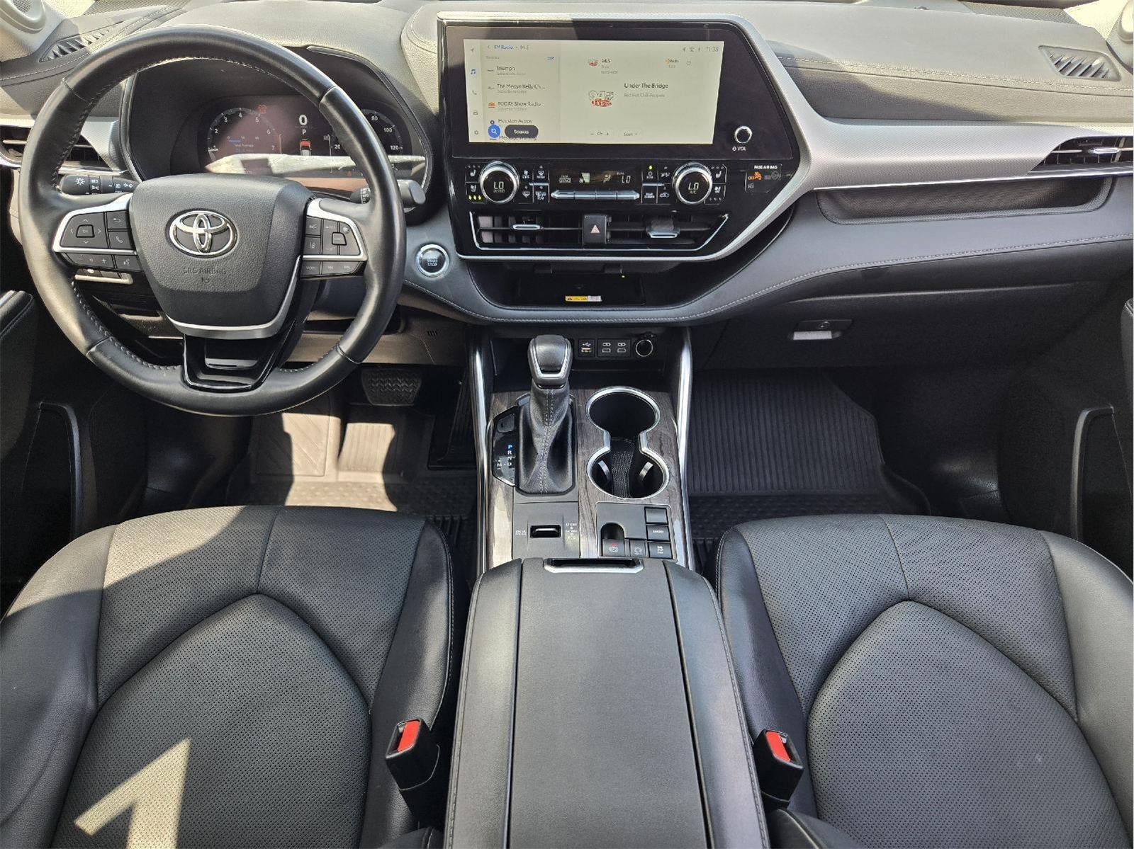 2023 Toyota Highlander Platinum