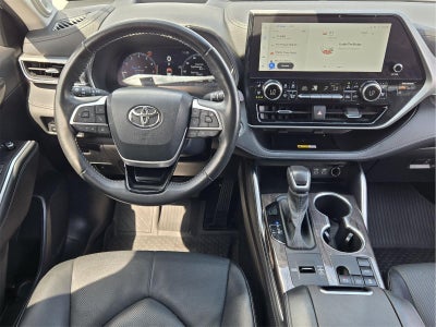 2023 Toyota Highlander Platinum