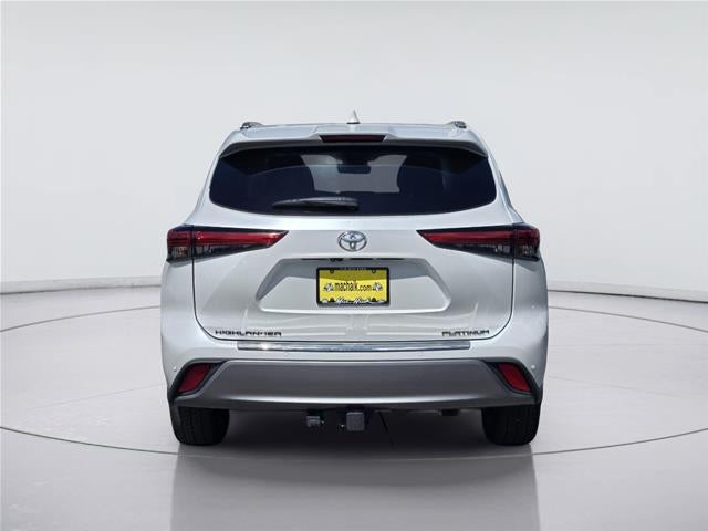 2023 Toyota Highlander Platinum