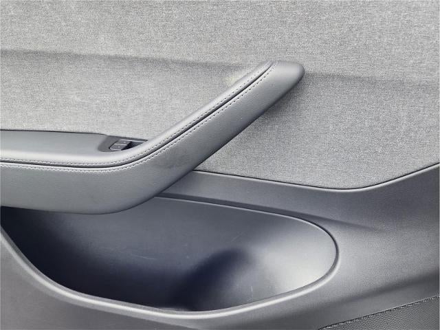 2026 Tesla Model Y Base
