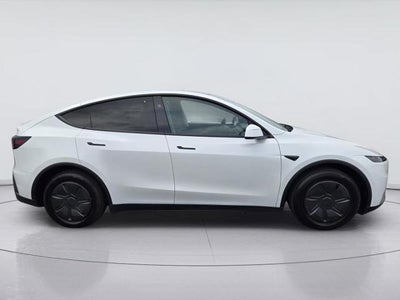 2026 Tesla Model Y Base