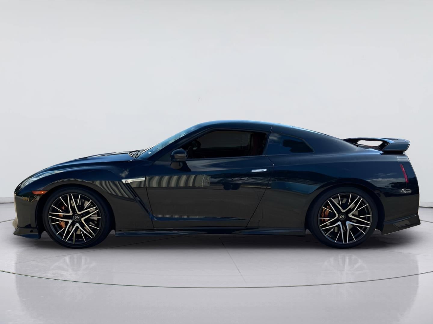 2020 Nissan Gt-R Premium