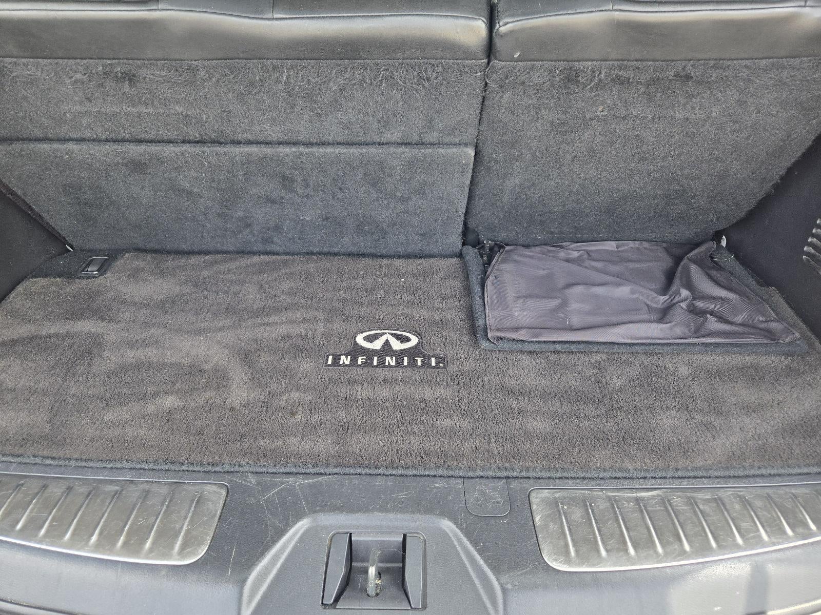 2015 INFINITI Qx80 Base