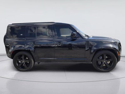 2022 Land Rover Defender X-Dynamic HSE