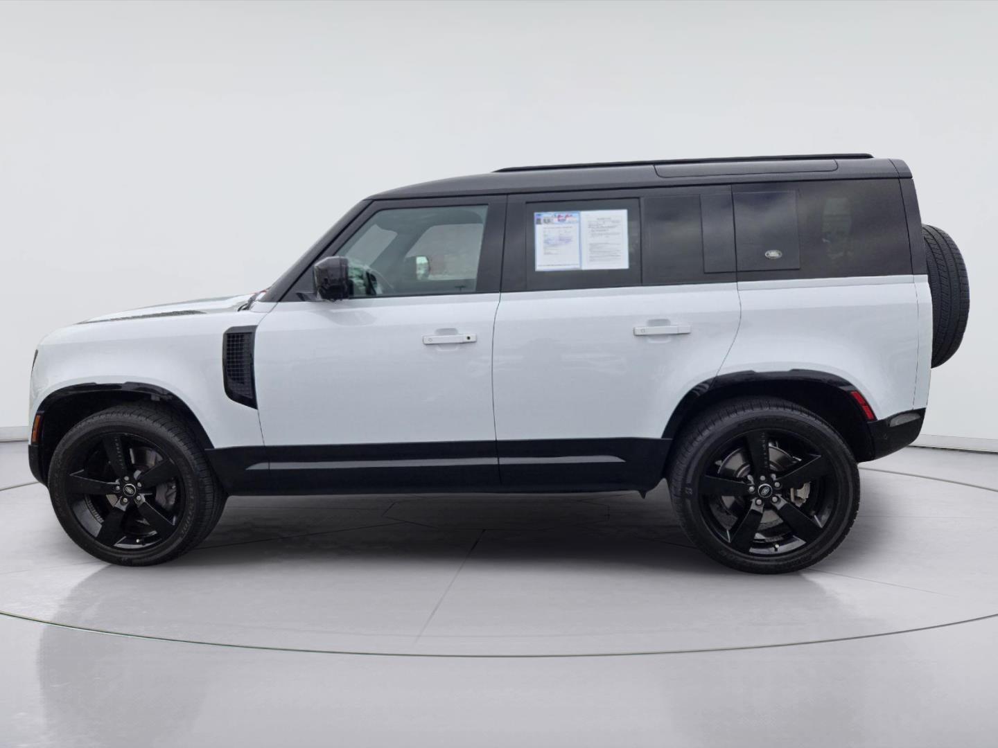 2022 Land Rover Defender X-Dynamic HSE
