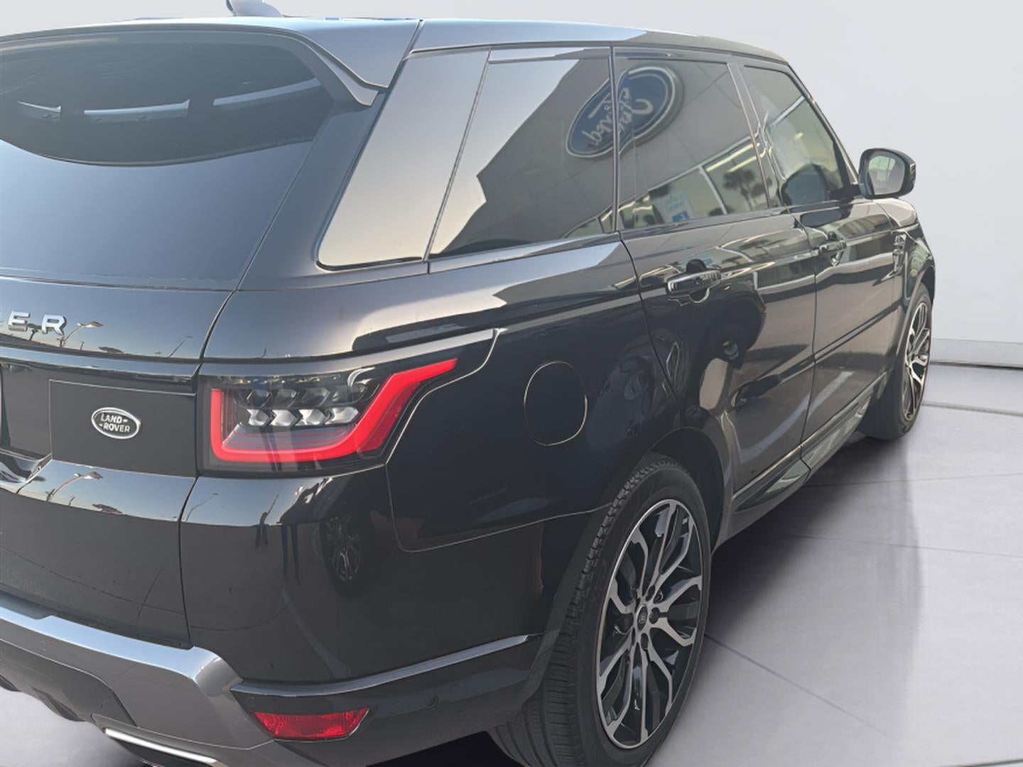 2022 Land Rover Range Rover Sport HSE Silver Edition