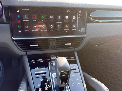 2022 Porsche Cayenne Platinum Edition