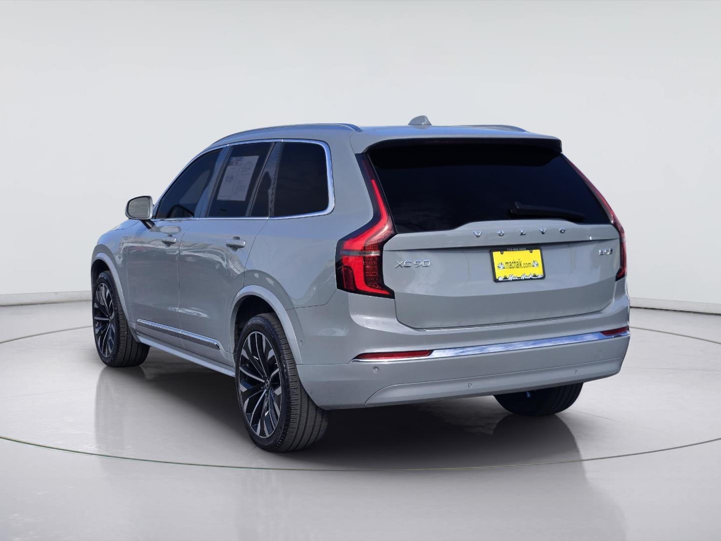 2025 Volvo XC90 Plus