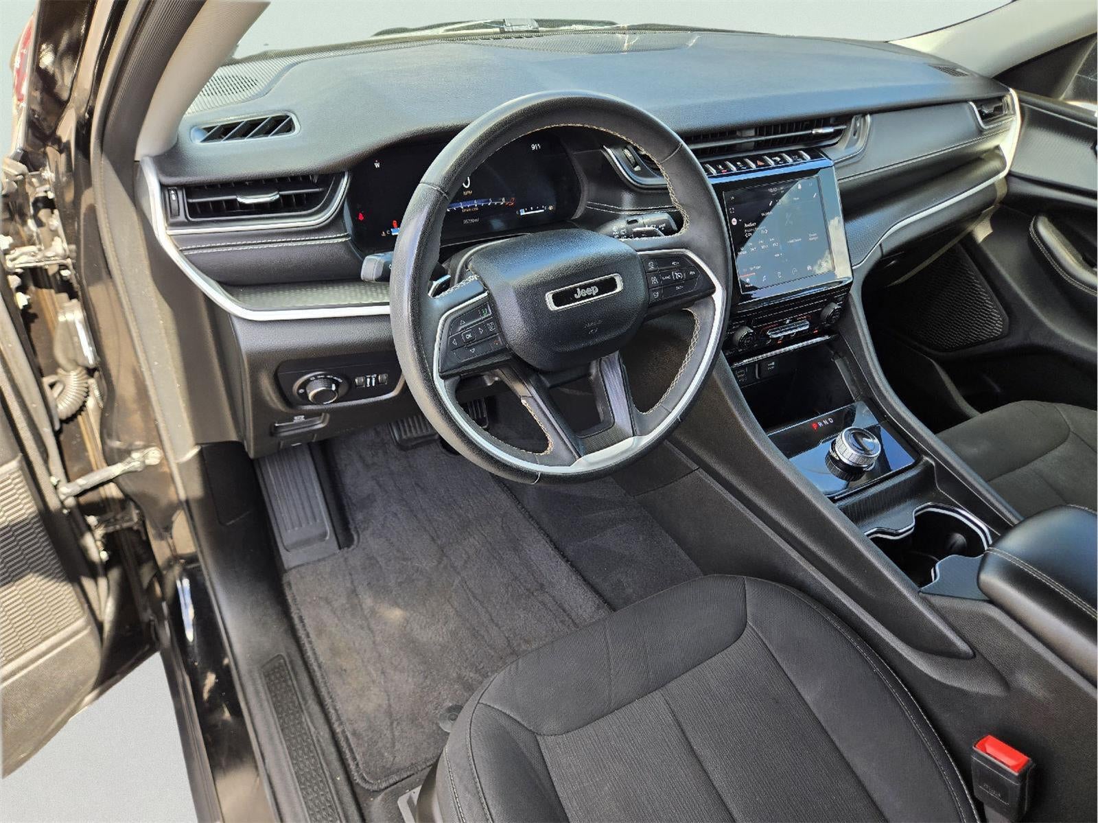 2024 Jeep Grand Cherokee L Laredo