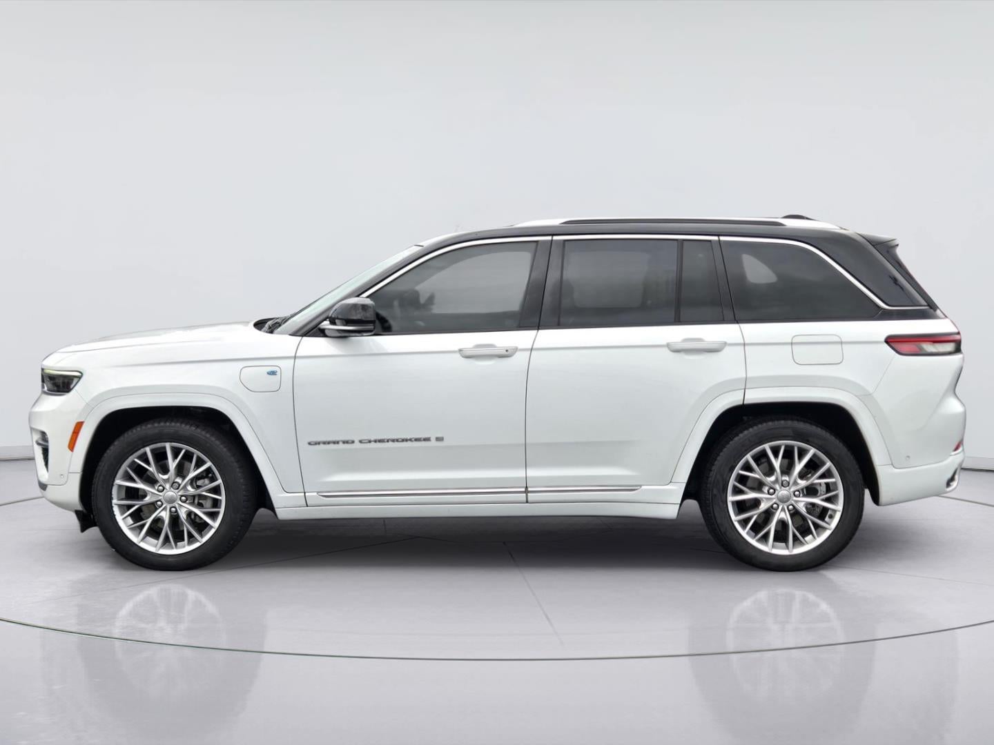 2022 Jeep Grand Cherokee 4Xe Summit