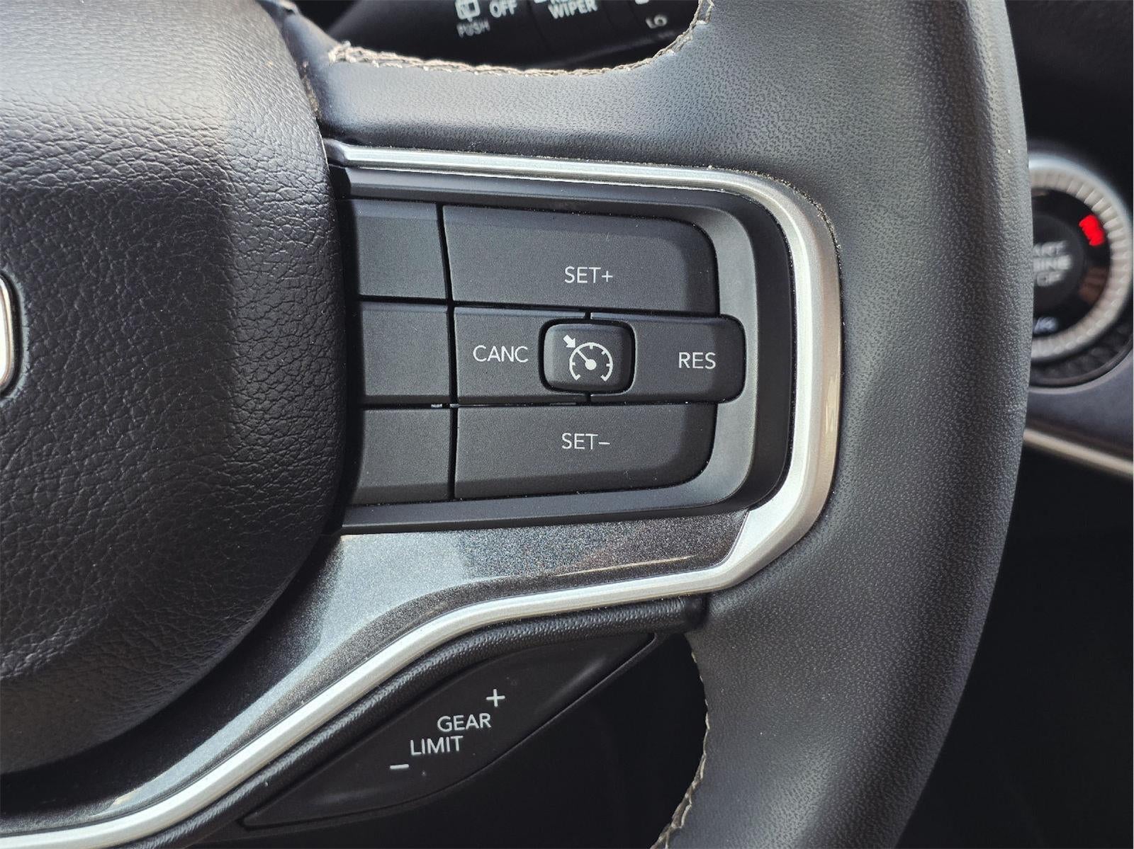 2023 Jeep Wagoneer BASE