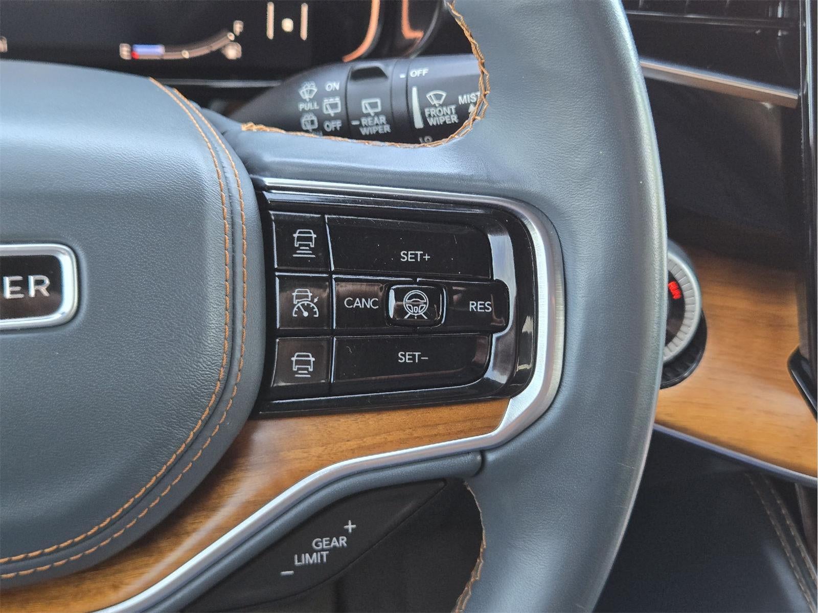 2022 Jeep Grand Wagoneer Series II