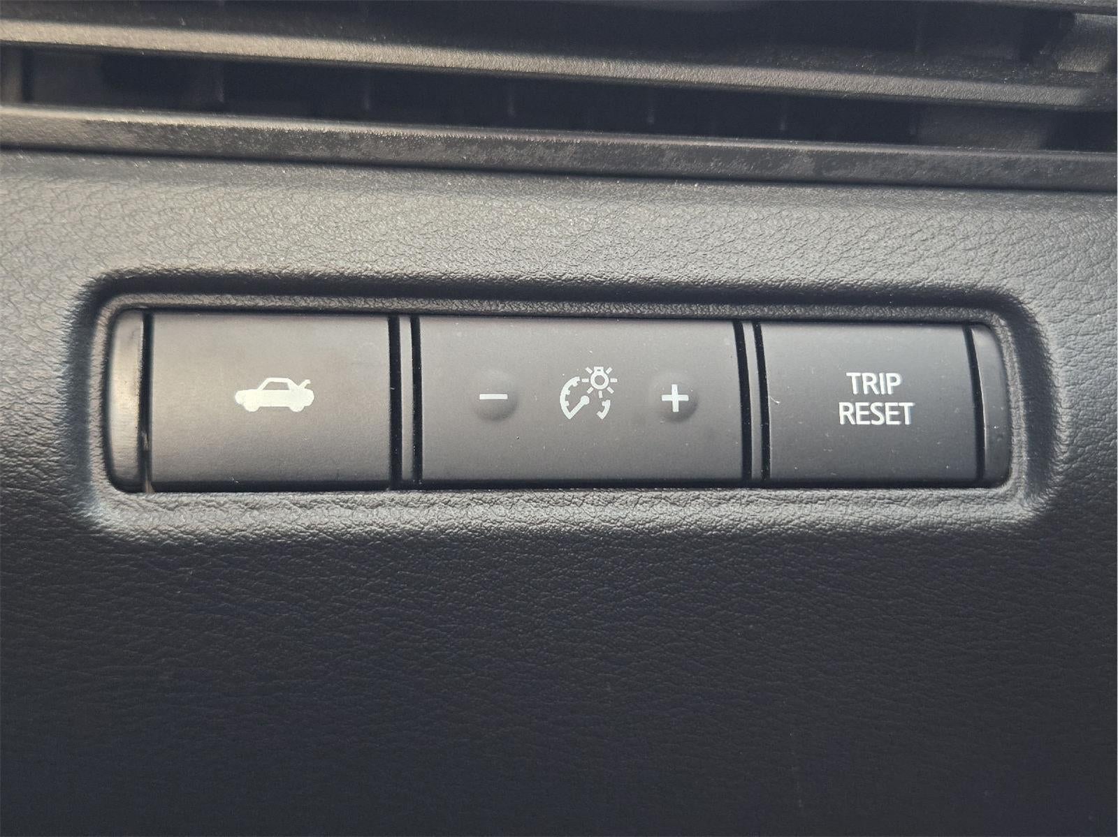 2024 Nissan Altima SR