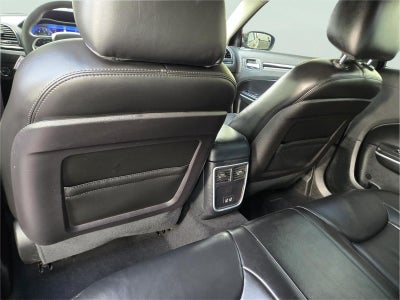 2023 Chrysler 300 Touring L