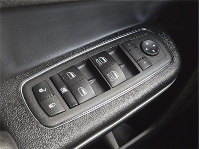 2023 Chrysler 300 Touring L