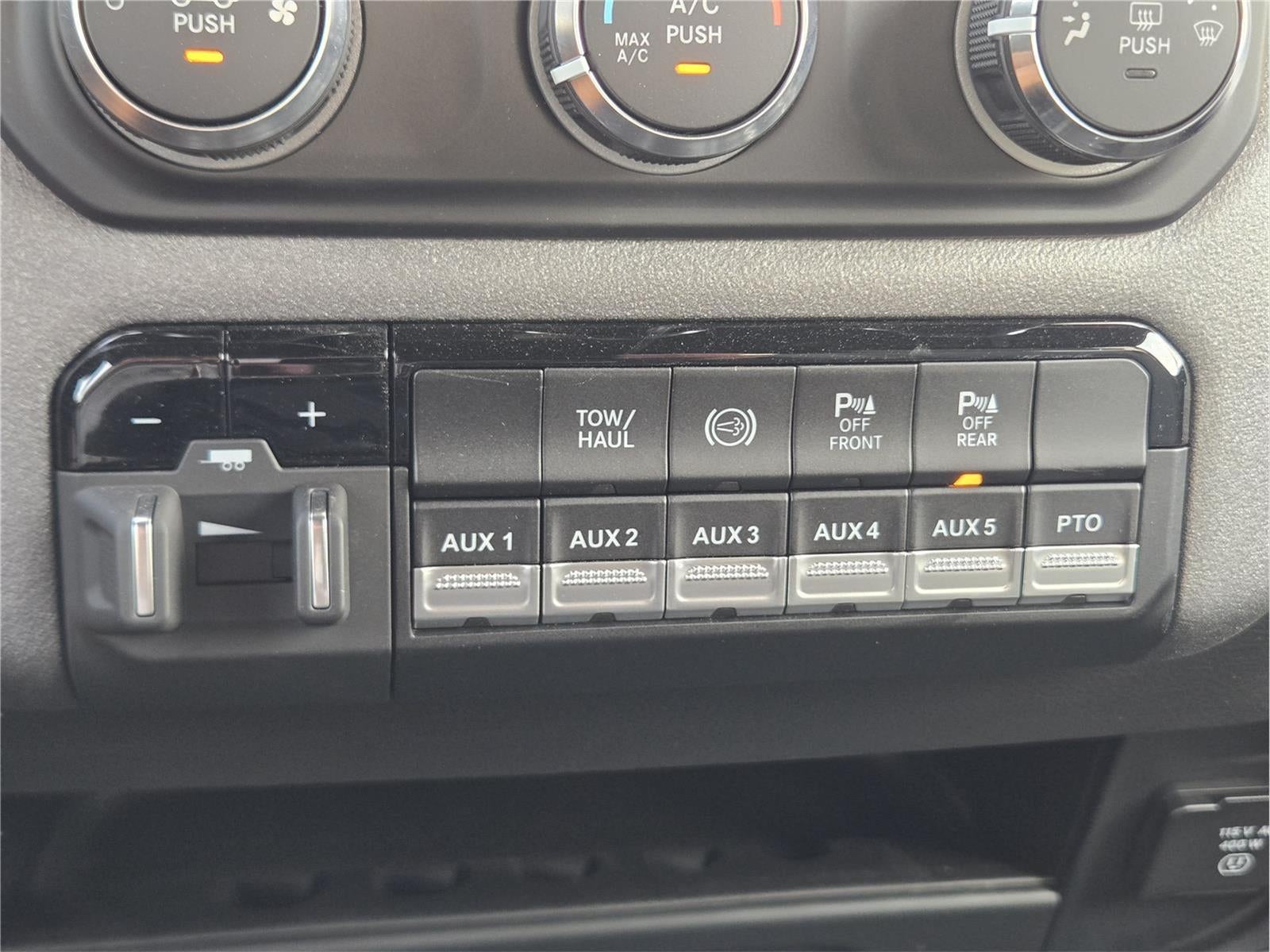 2024 RAM 5500 Base