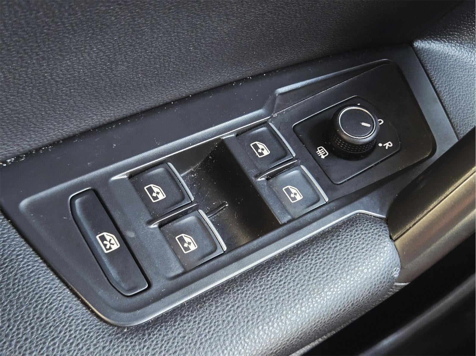 2021 Volkswagen Tiguan SE R-Line Black