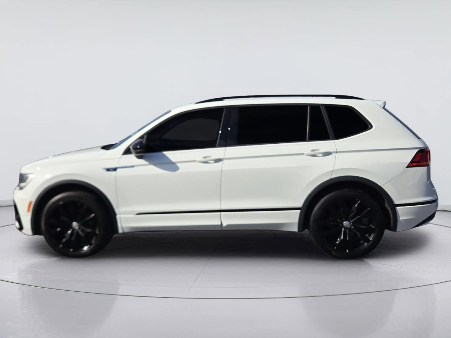 2021 Volkswagen Tiguan SE R-Line Black
