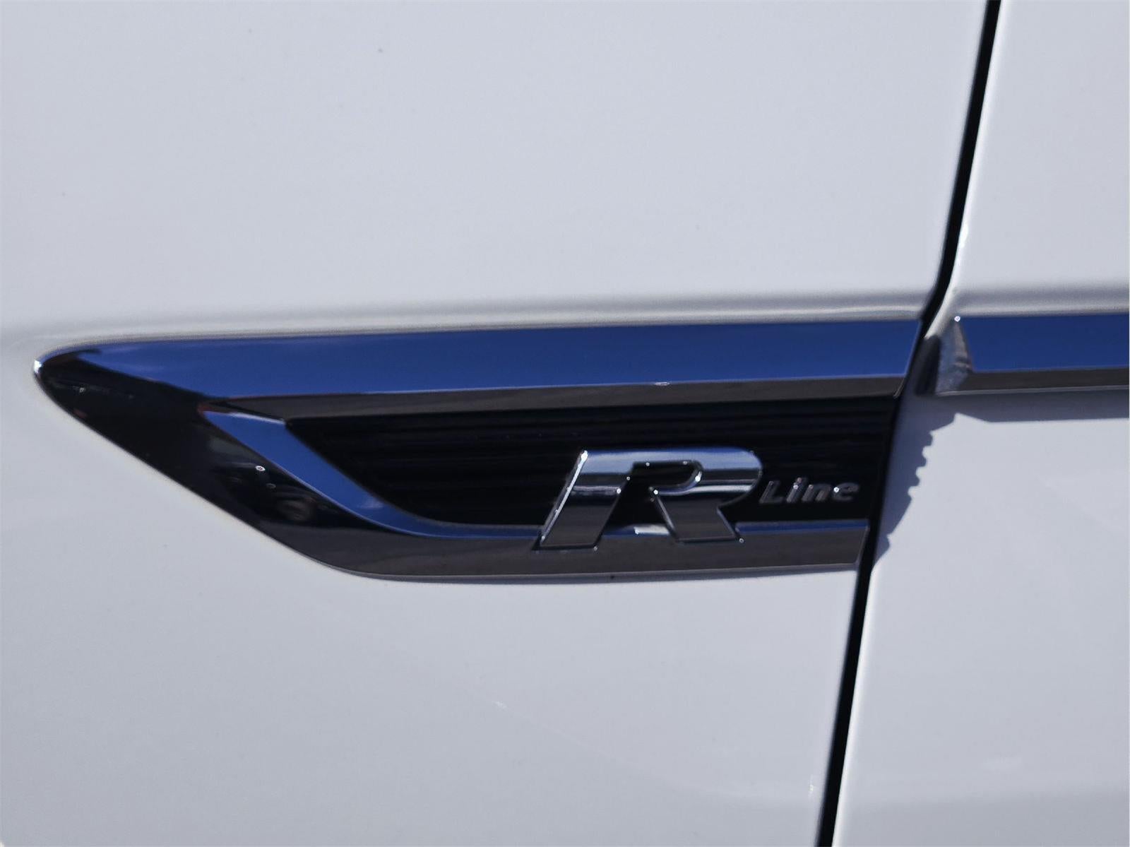 2021 Volkswagen Tiguan SE R-Line Black