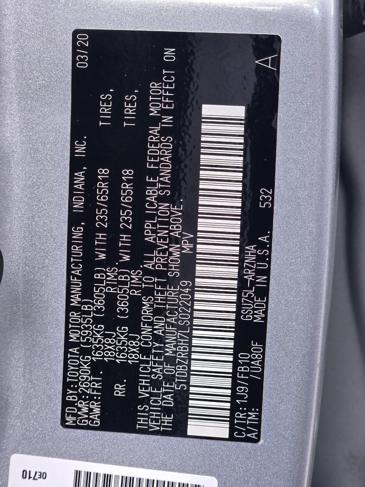 2020 Toyota Highlander LE