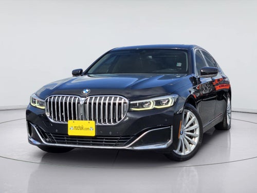 2022 BMW 7 Series 740i