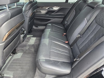 2022 BMW 7 Series 740i
