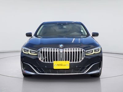 2022 BMW 7 Series 740i