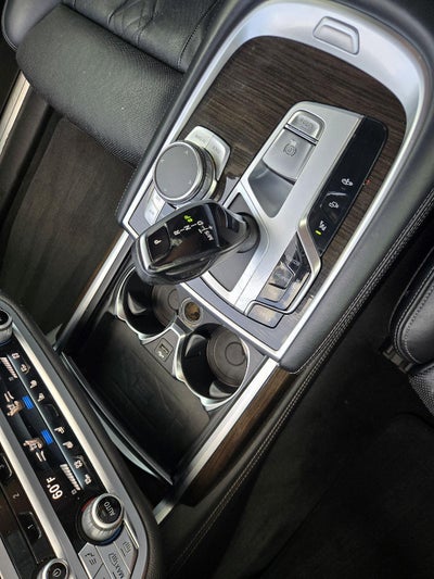 2022 BMW 7 Series 740i