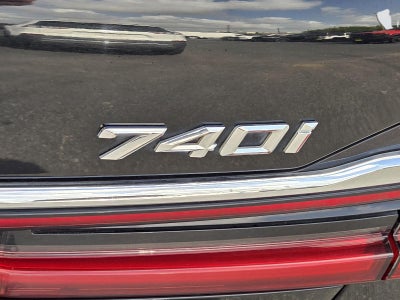 2022 BMW 7 Series 740i