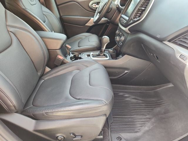 2018 Jeep Cherokee Overland