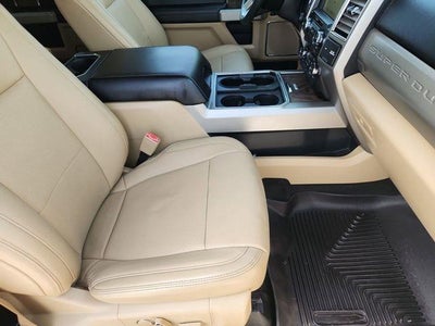 2017 Ford Super Duty F-250 Lariat