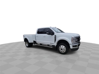 2026 Ford Super Duty F-450 DRW Lariat