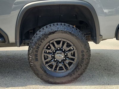 2024 Chevrolet Silverado 2500HD ZR2