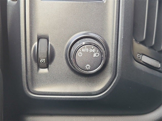 2018 Chevrolet Silverado 1500 Custom