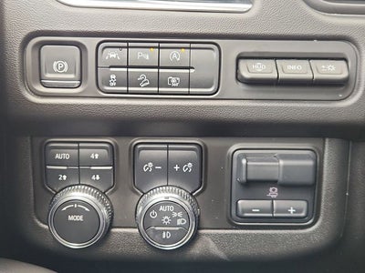 2024 GMC Yukon XL AT4