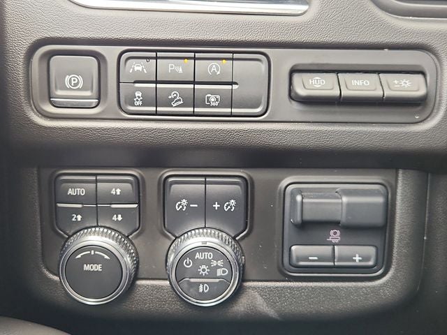 2024 GMC Yukon XL AT4