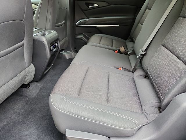 2024 Chevrolet Traverse LS