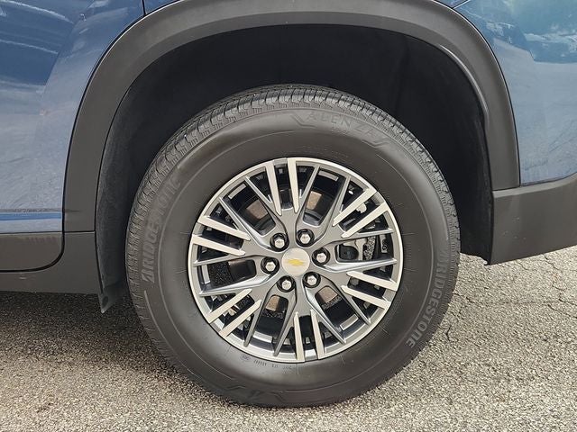 2024 Chevrolet Traverse LS