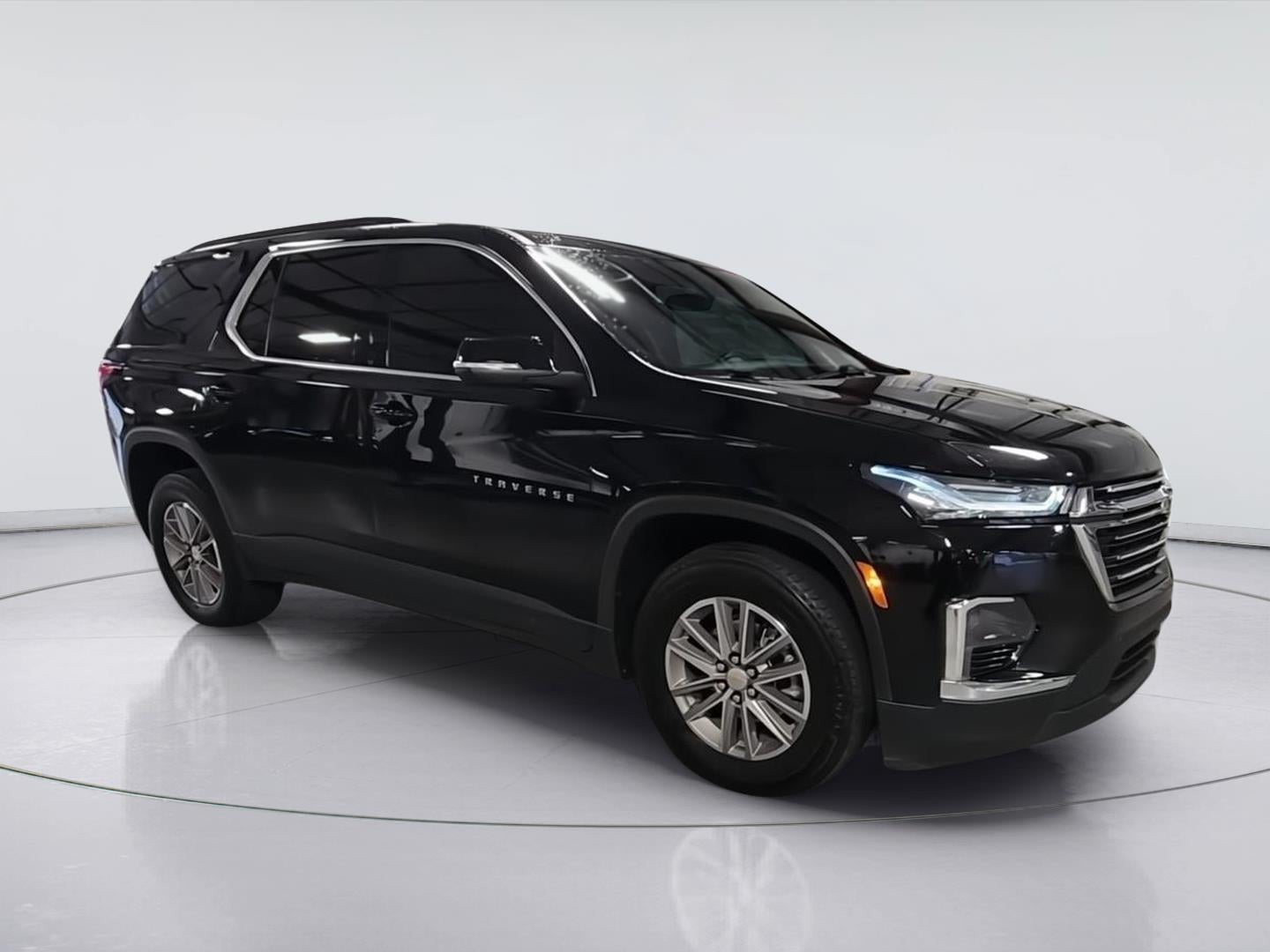 2023 Chevrolet TRAVERSE LT