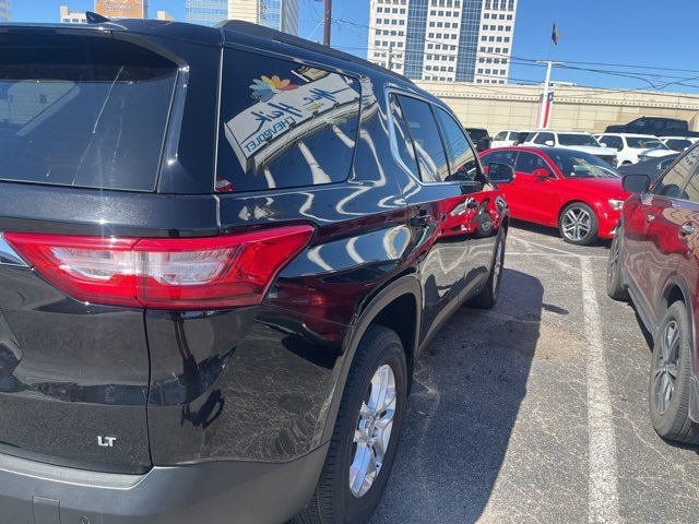 2021 Chevrolet Traverse LT Leather