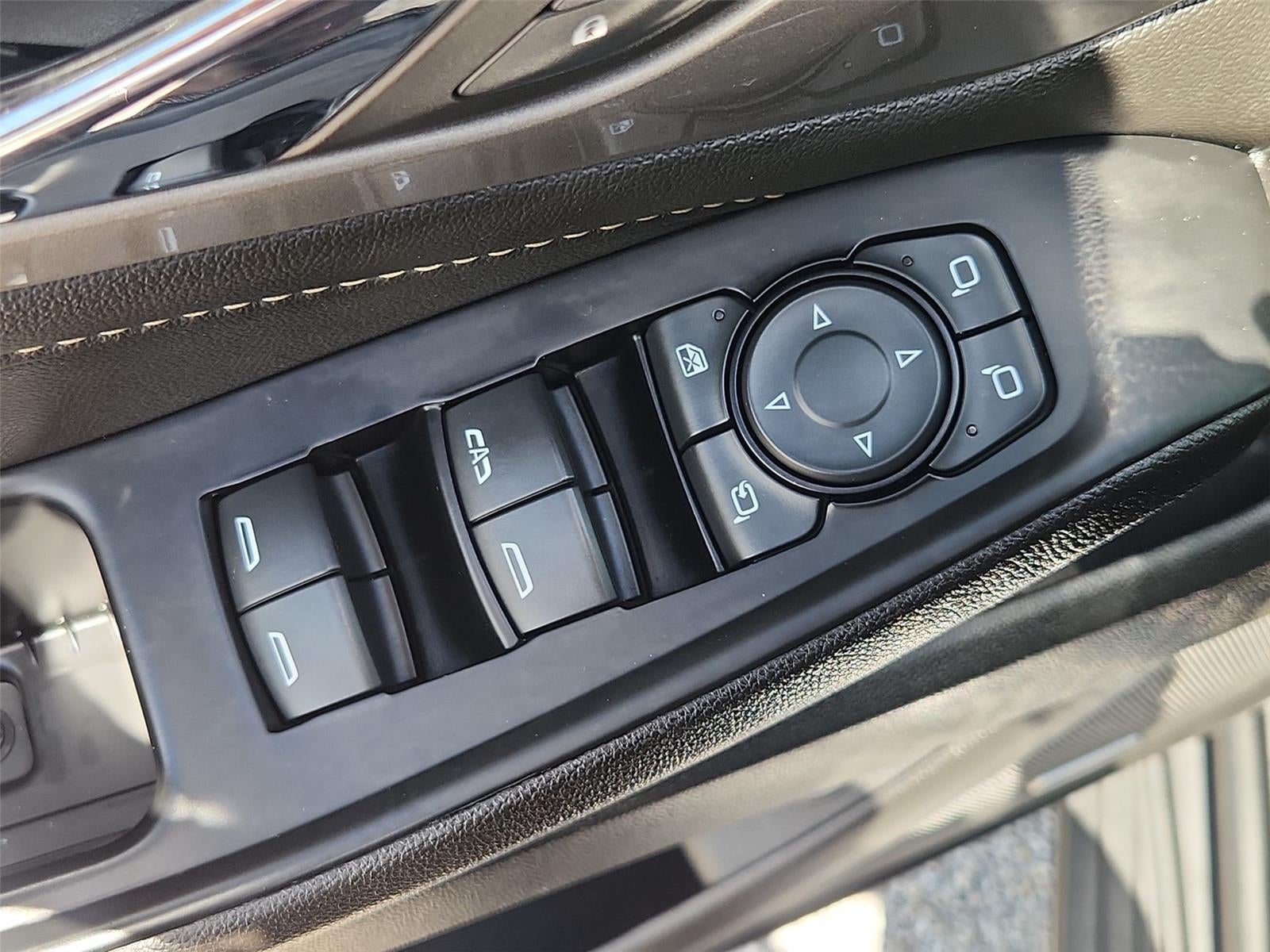 2023 Chevrolet TRAVERSE LT