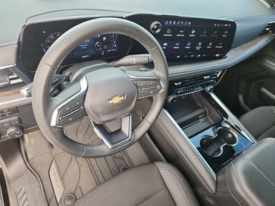 2025 Chevrolet Suburban LS